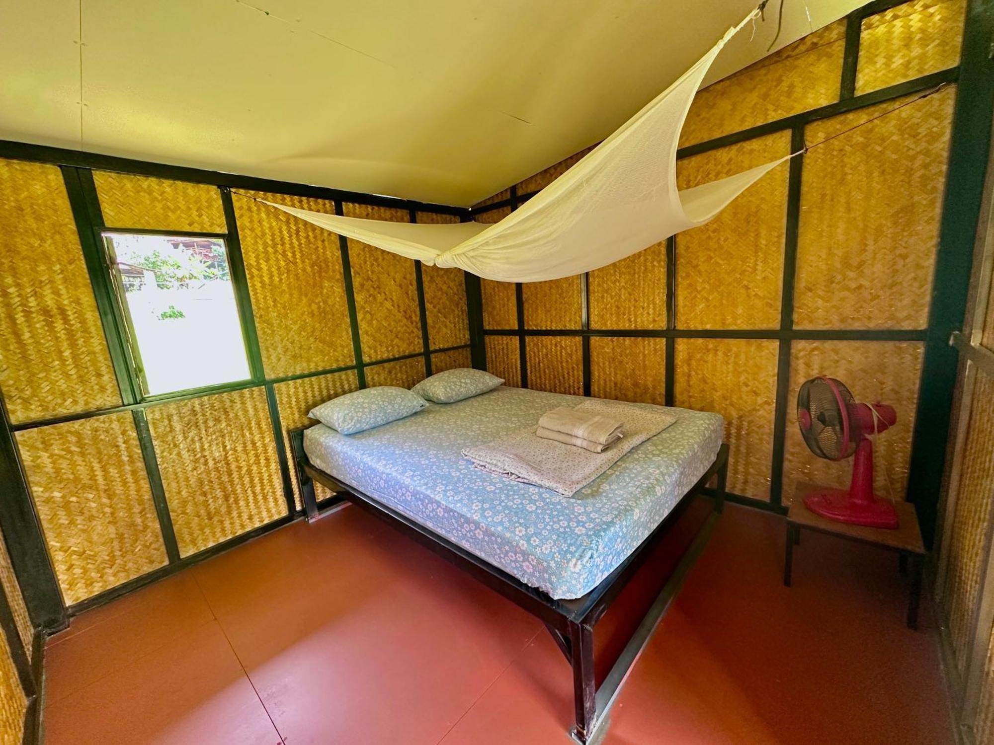 Twin Hut Hotel Pai Exterior photo