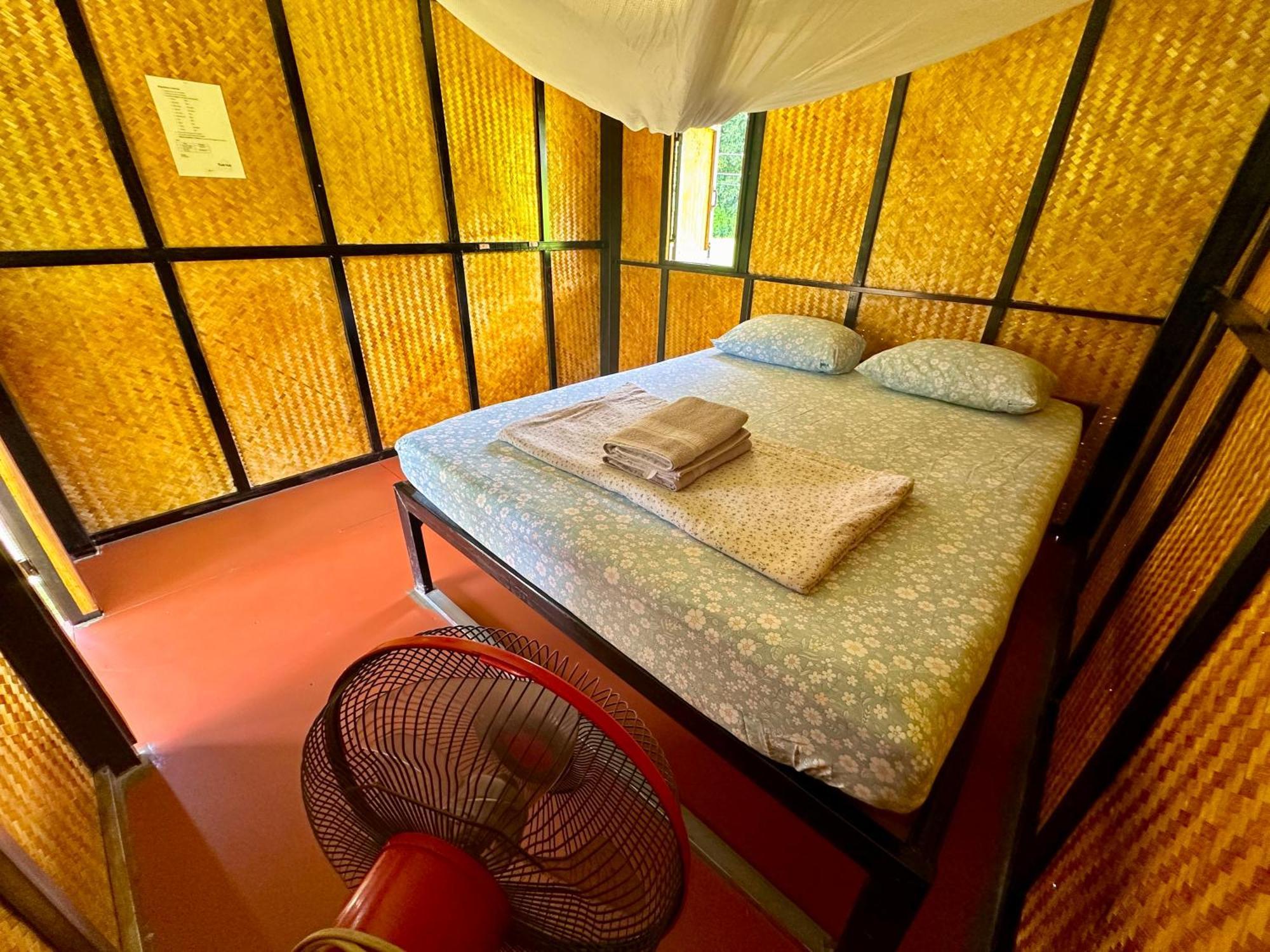 Twin Hut Hotel Pai Exterior photo